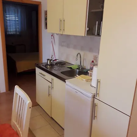 Orange Apartmán Biograd Na Moru