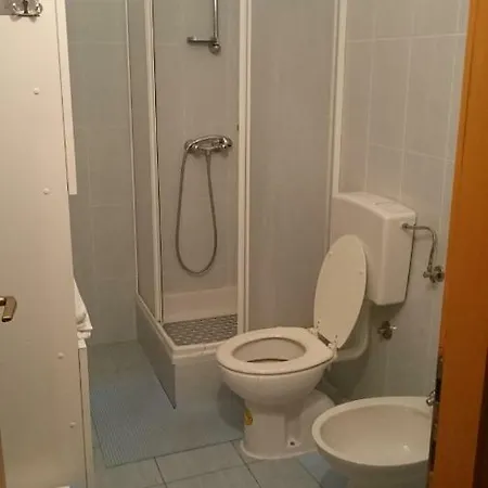 Orange Biograd Na Moru